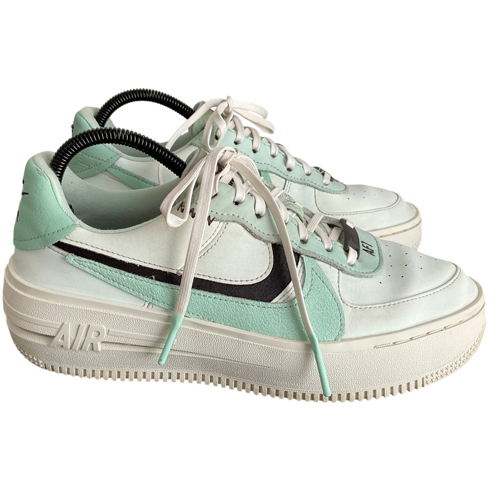 Nike Air Force 1 Mint Foam Green Cream DX3730-300 Womens 8.5 Mens 7